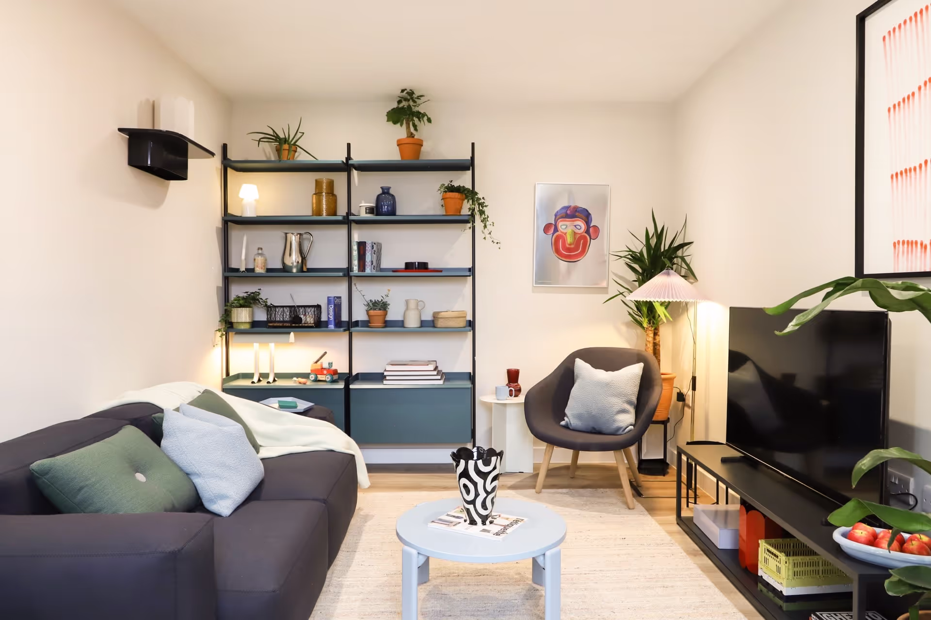 Farnworth Green 2 bed townhouse living room