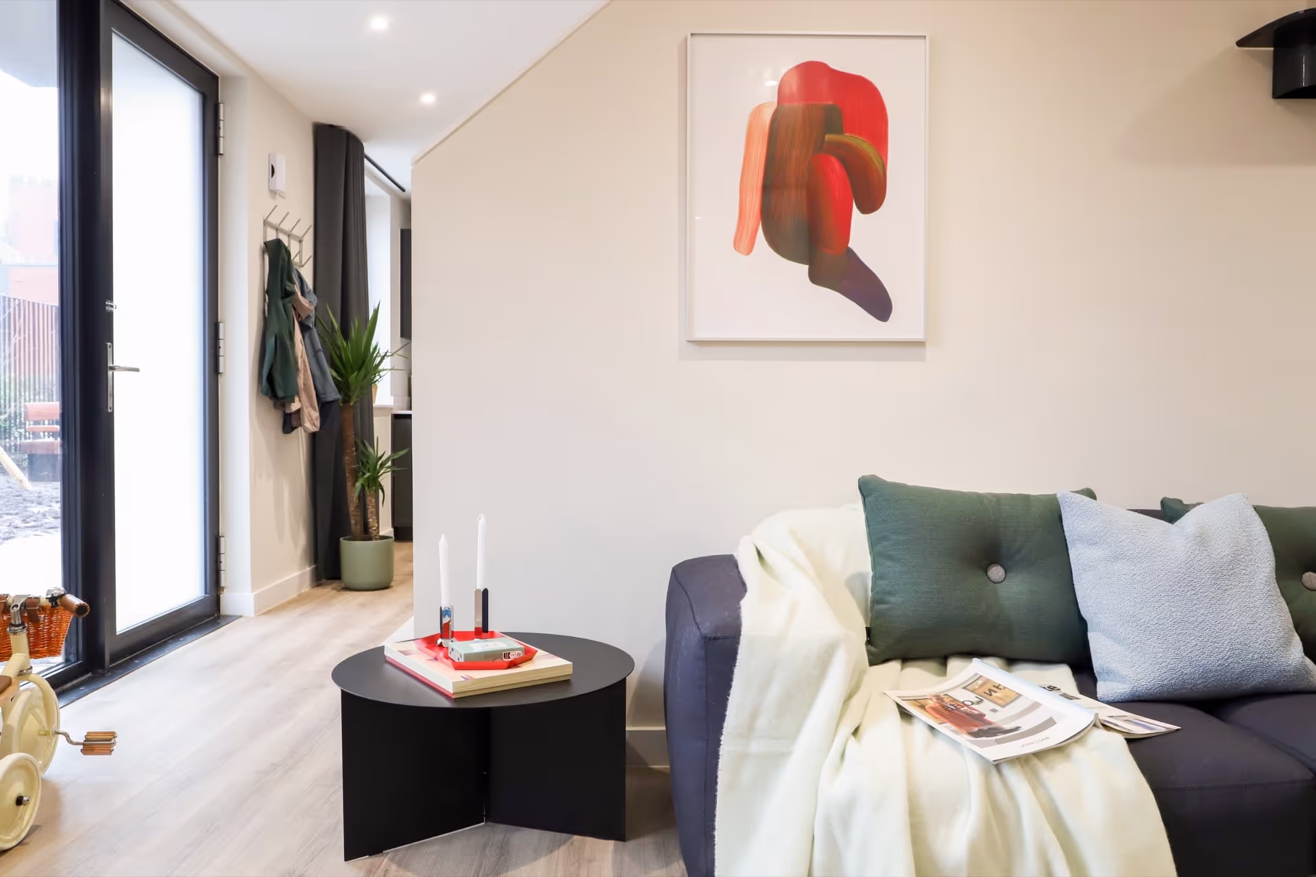 Farnworth Green 2 bed townhouse lounge